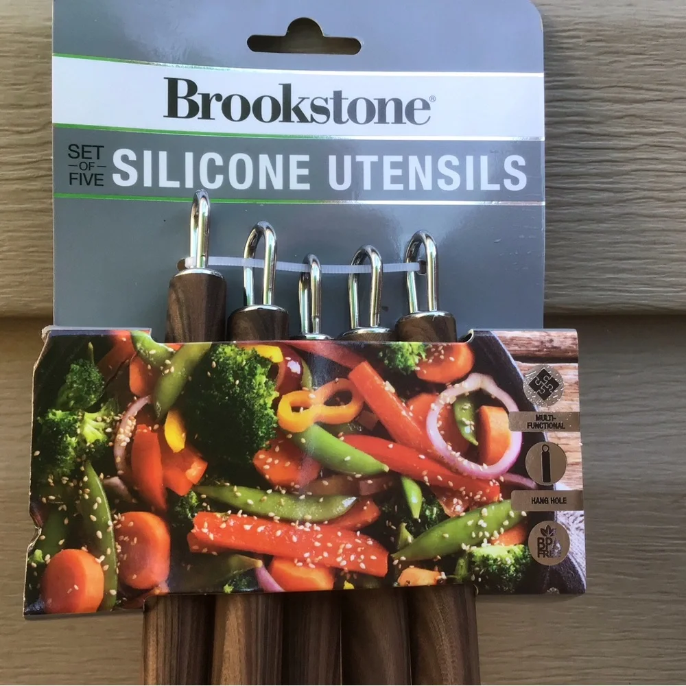 New Brookstone Silicone Utensils Set